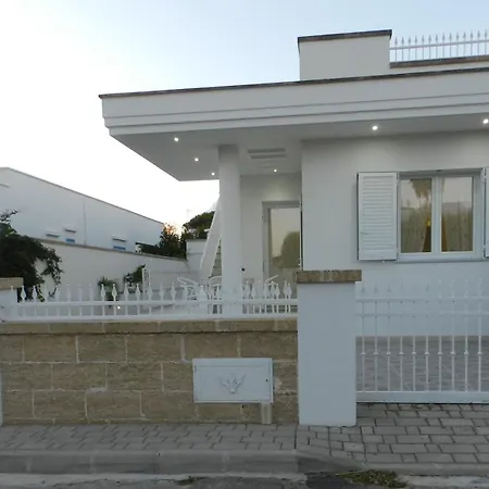 A Pochi Metri Dal Mare Casa de Férias *